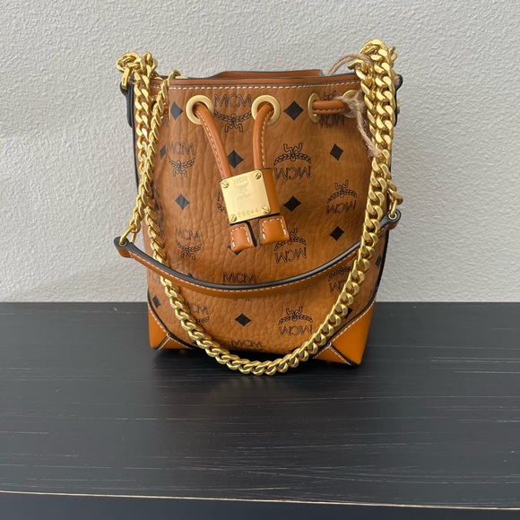MCM Bucket Bag - Picture 1 of 7